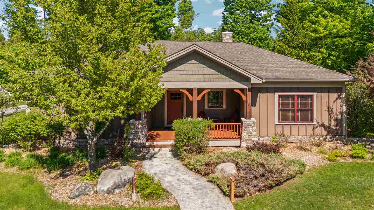 2585 Cottage Lane Harbor Springs MI 49740