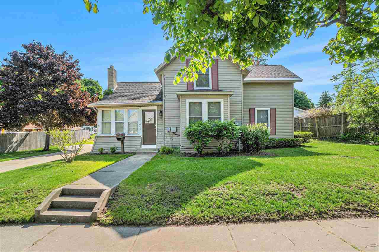 1045 Emmet Petoskey MI 49770