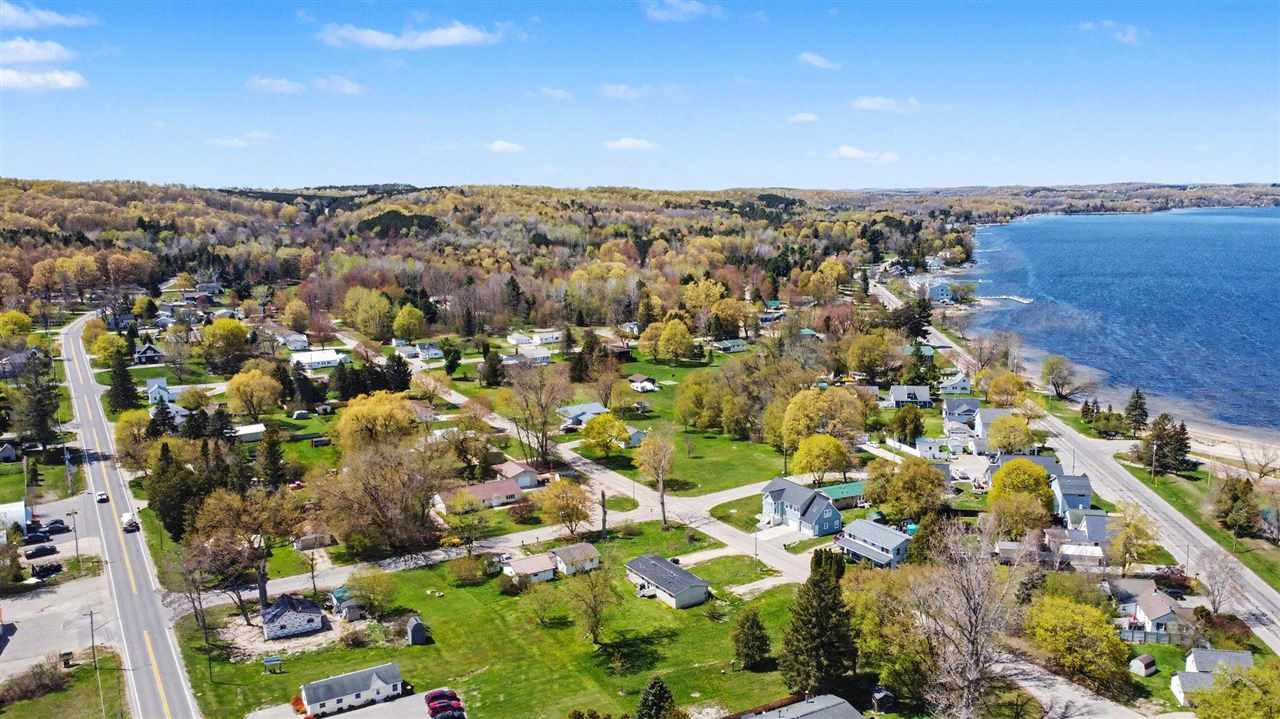 109 Pine Street East Jordan MI 49727-9100