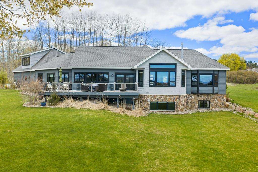 575 Hull Street Boyne City MI 49712