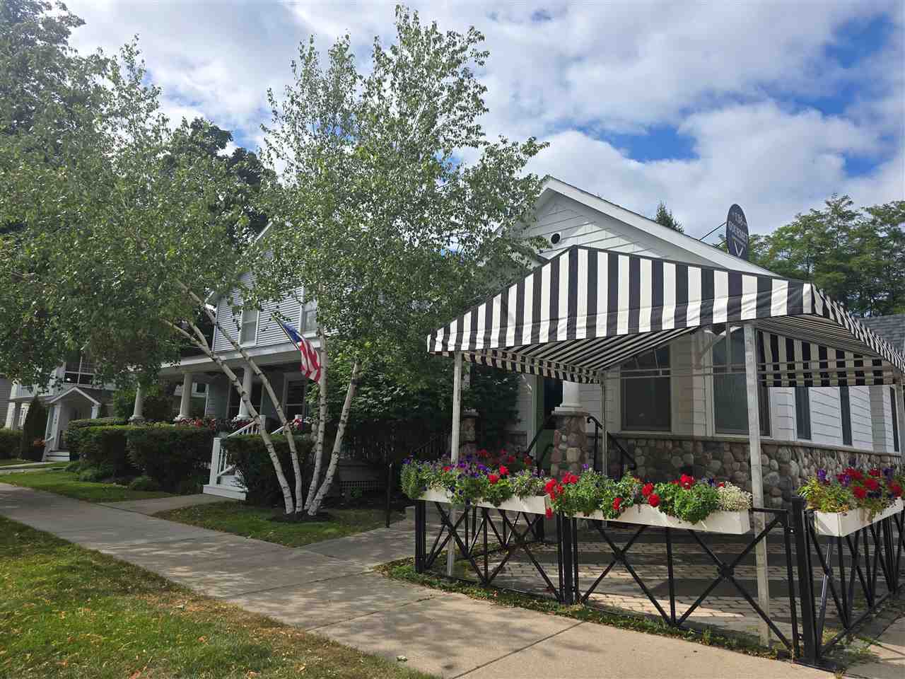 152 & 138 W Third Street Harbor Springs MI 49740