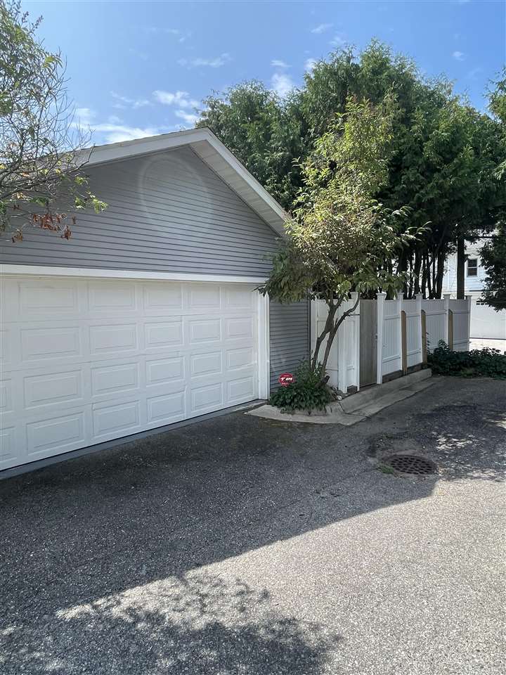 152 & 138 W Third Street Harbor Springs MI 49740