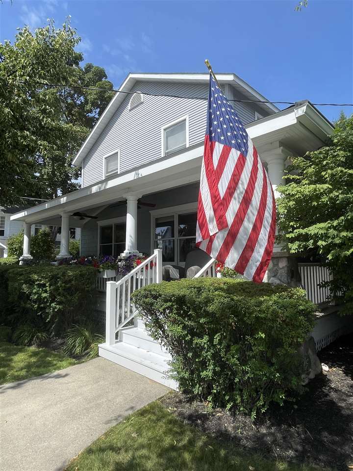 152 & 138 W Third Street Harbor Springs MI 49740