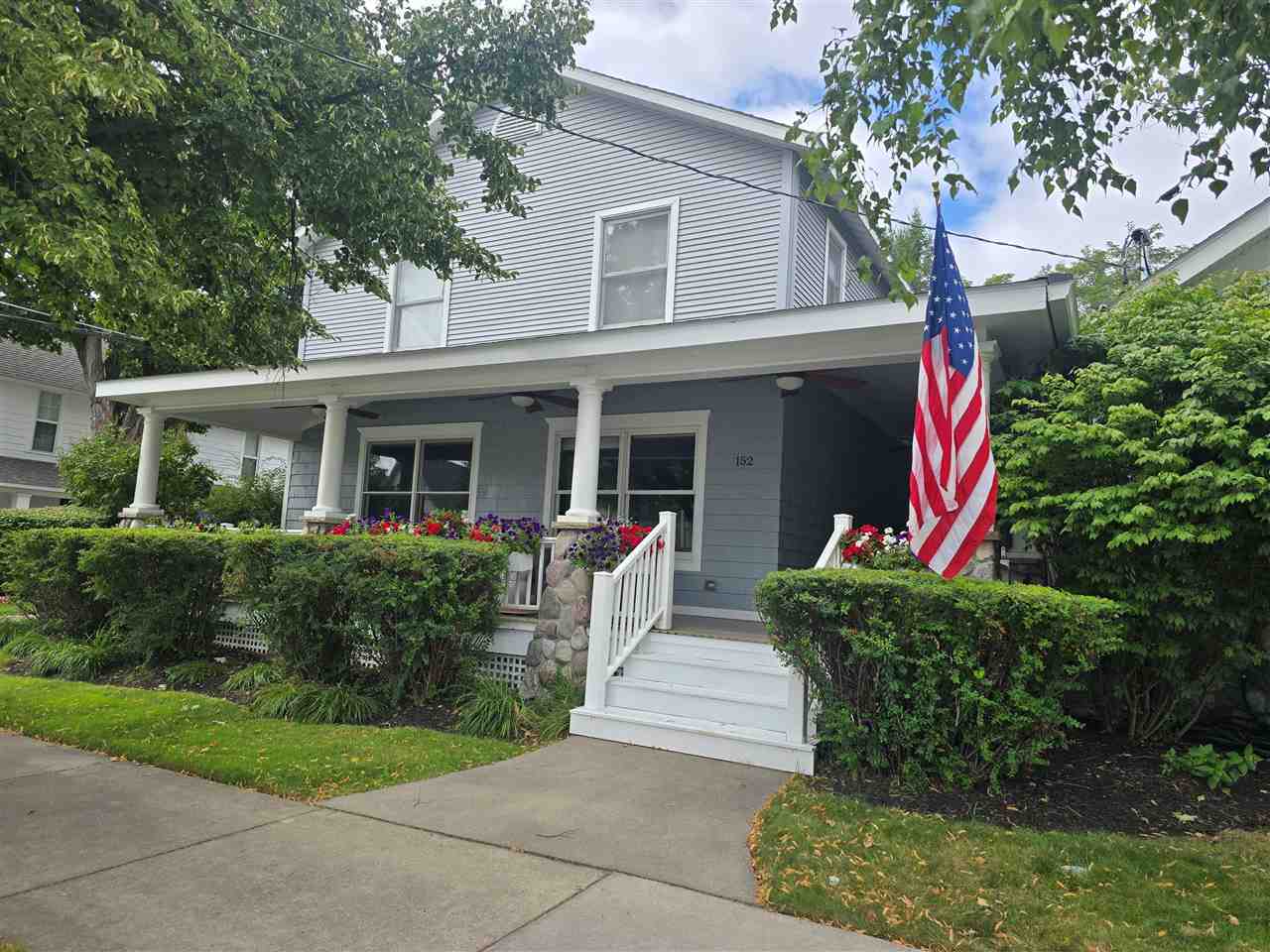 152 & 138 W Third Street Harbor Springs MI 49740