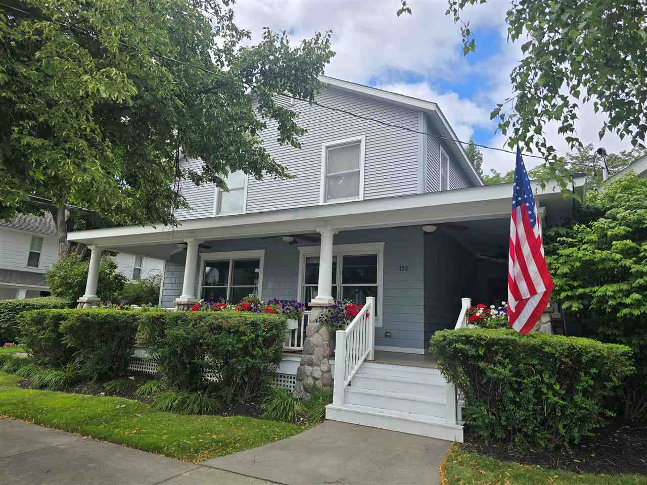152 & 138 W Third Street Harbor Springs MI 49740