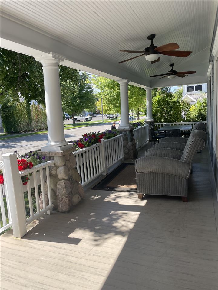 152 & 138 W Third Street Harbor Springs MI 49740