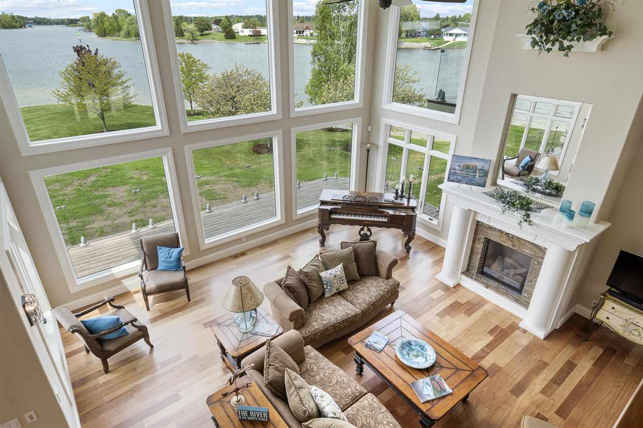 1439 Lindburgh Lane Cheboygan MI 49721