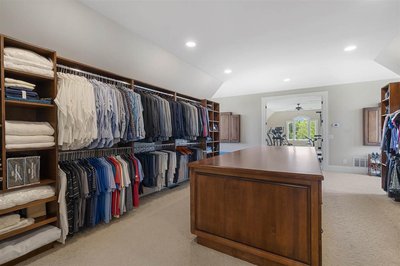 1439 Lindburgh Lane Cheboygan MI 49721