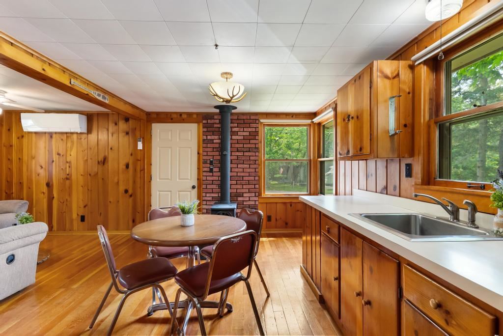 10295 Lakeview Road Carp Lake MI 49718