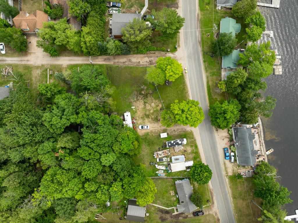 10295 Lakeview Road Carp Lake MI 49718