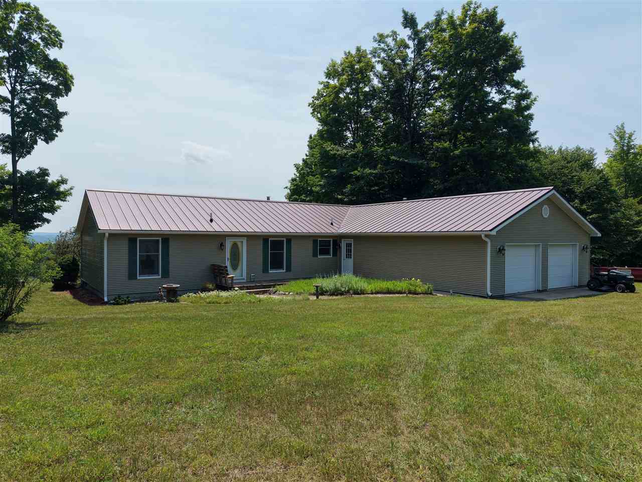 6557 Boyne City Road Charlevoix MI 49720