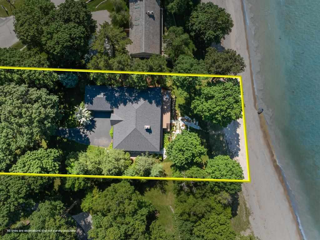 14605 Park Avenue Charlevoix MI 49720