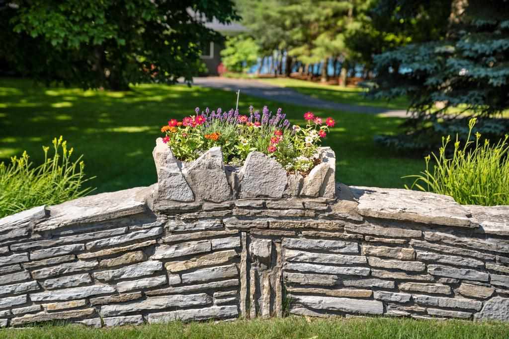 14605 Park Avenue Charlevoix MI 49720