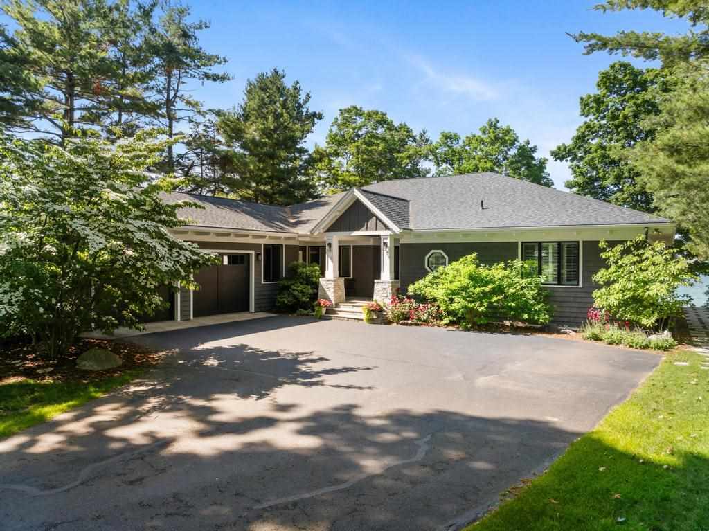14605 Park Avenue Charlevoix MI 49720