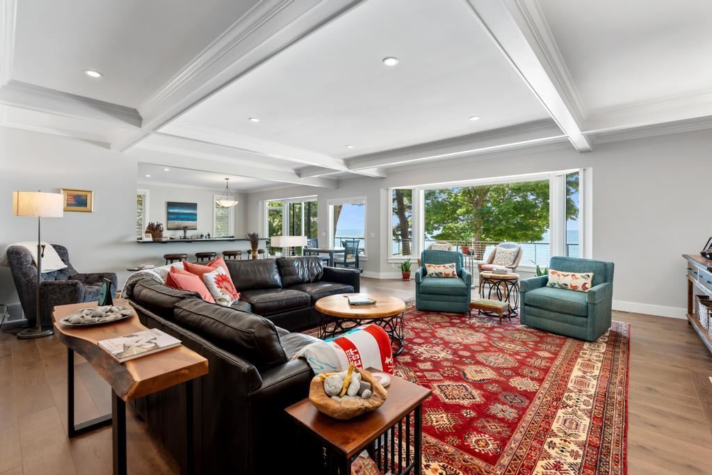 14605 Park Avenue Charlevoix MI 49720
