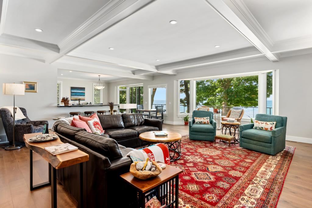 14605 Park Avenue Charlevoix MI 49720