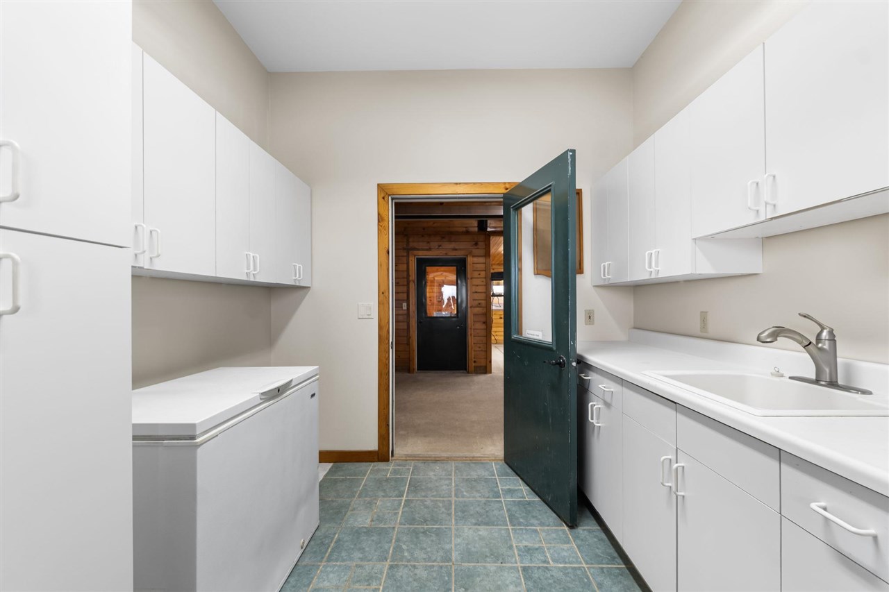 130 S Peninsula Road East Jordan MI 49727