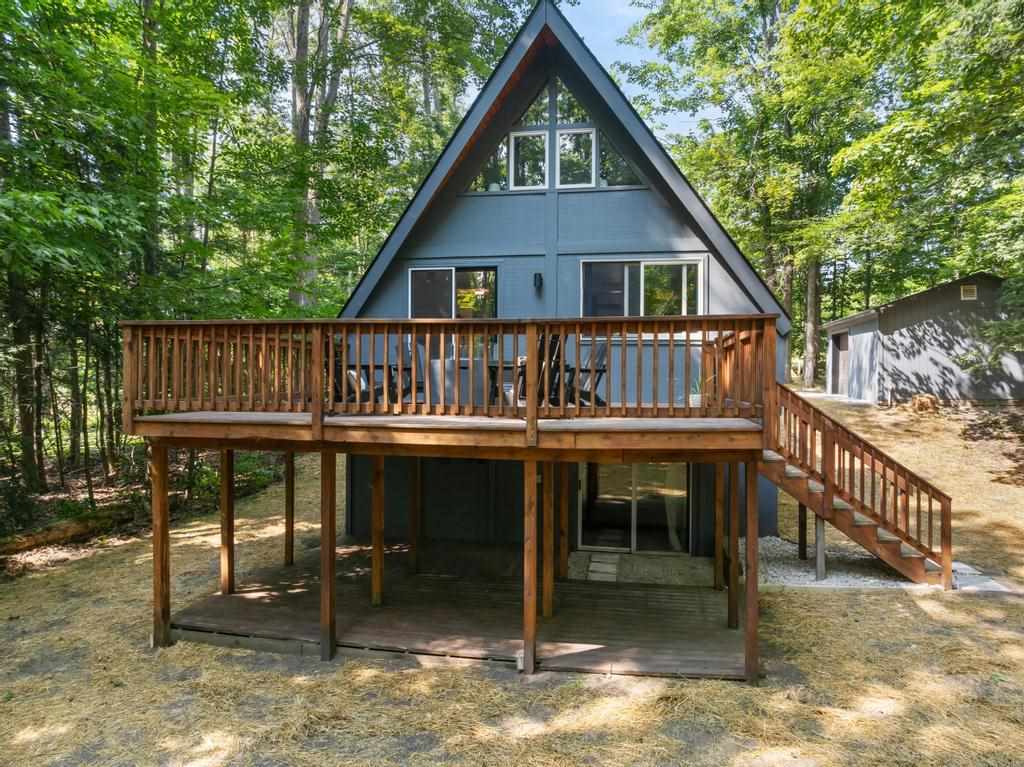 448 Duvernay Lane Harbor Springs MI 49740