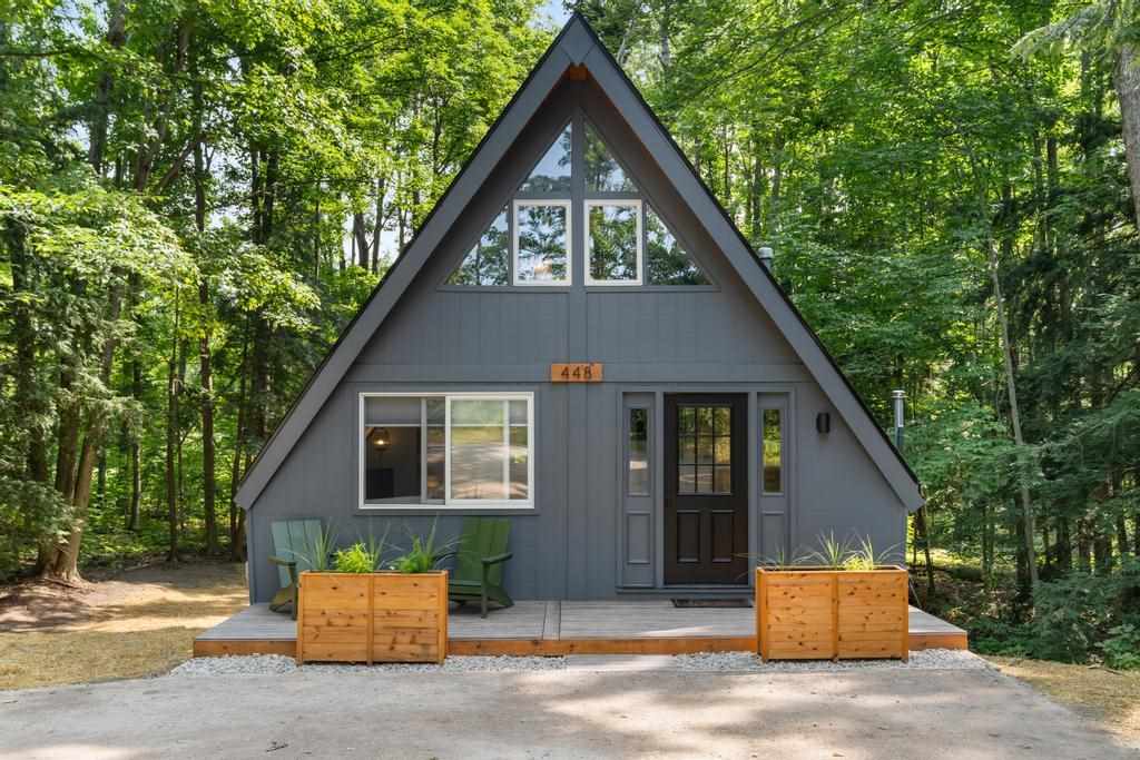 448 Duvernay Lane Harbor Springs MI 49740