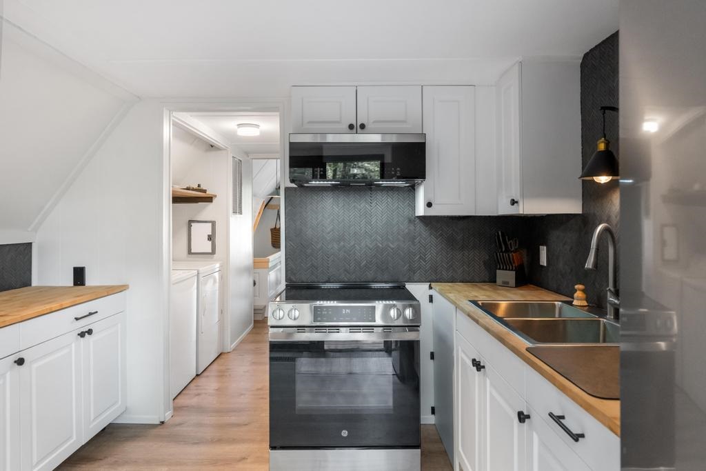 448 Duvernay Lane Harbor Springs MI 49740