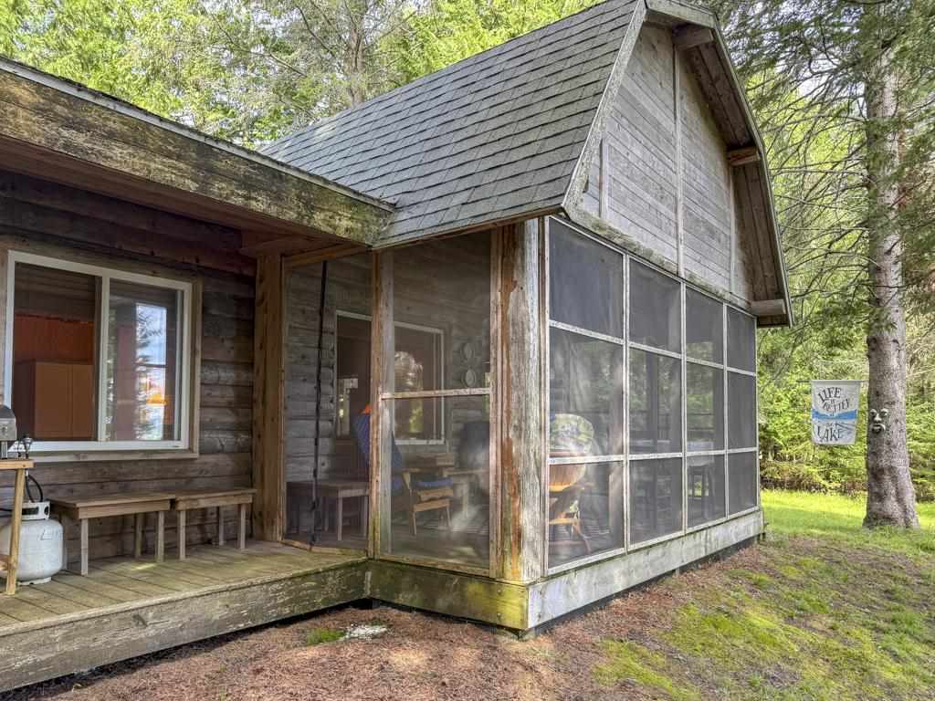 35540 Jewell Drive Beaver Island MI 49782