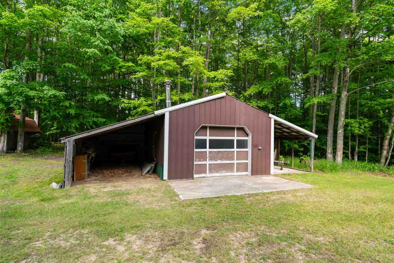 187 W Gill Road Levering MI 49755