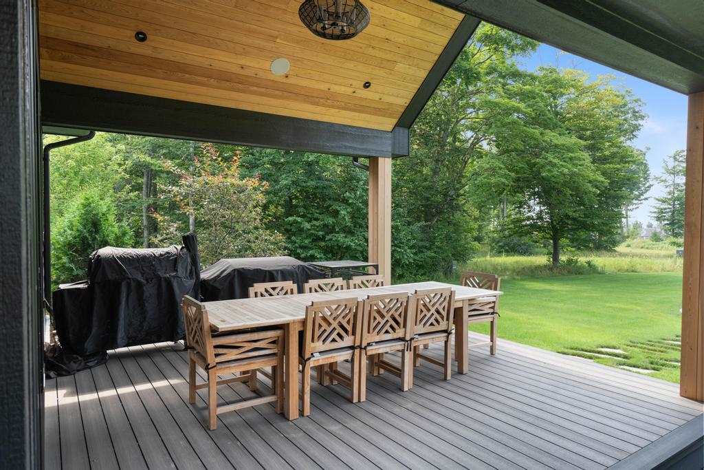 7825 Lindy Lane Harbor Springs MI 49740