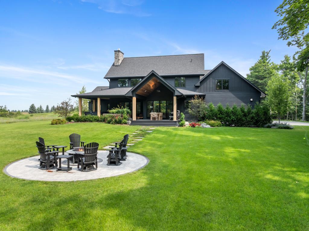 7825 Lindy Lane Harbor Springs MI 49740
