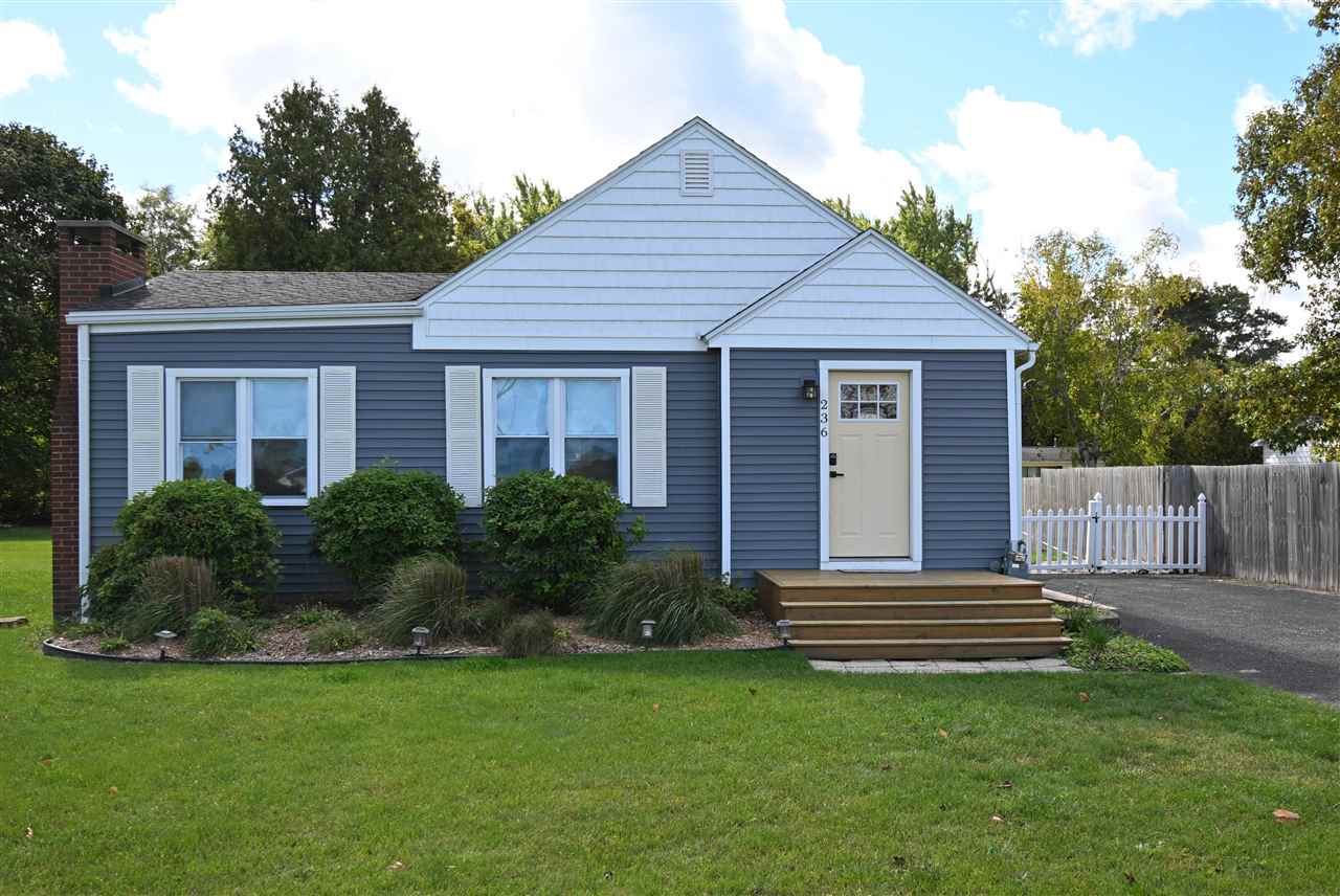 236 E Carpenter Avenue Charlevoix MI 49720