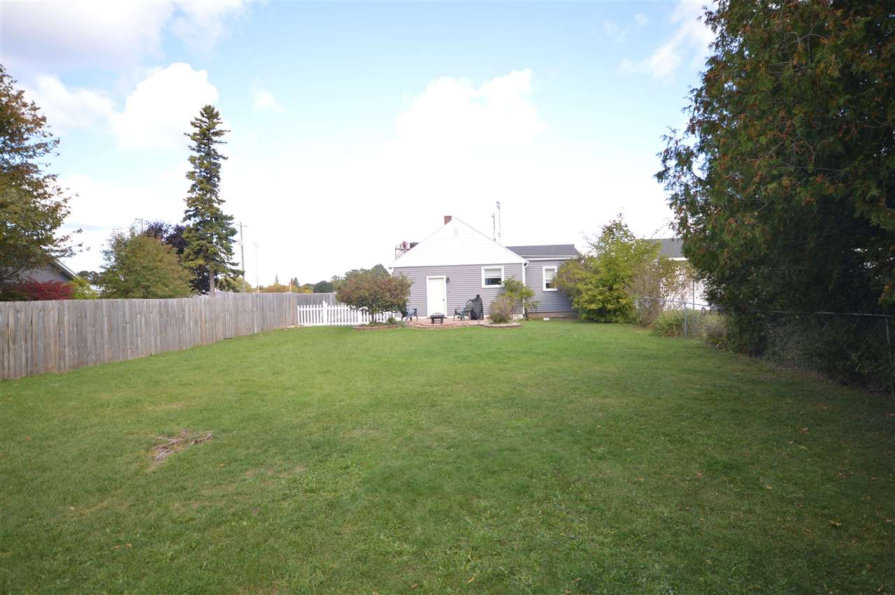 236 E Carpenter Avenue Charlevoix MI 49720