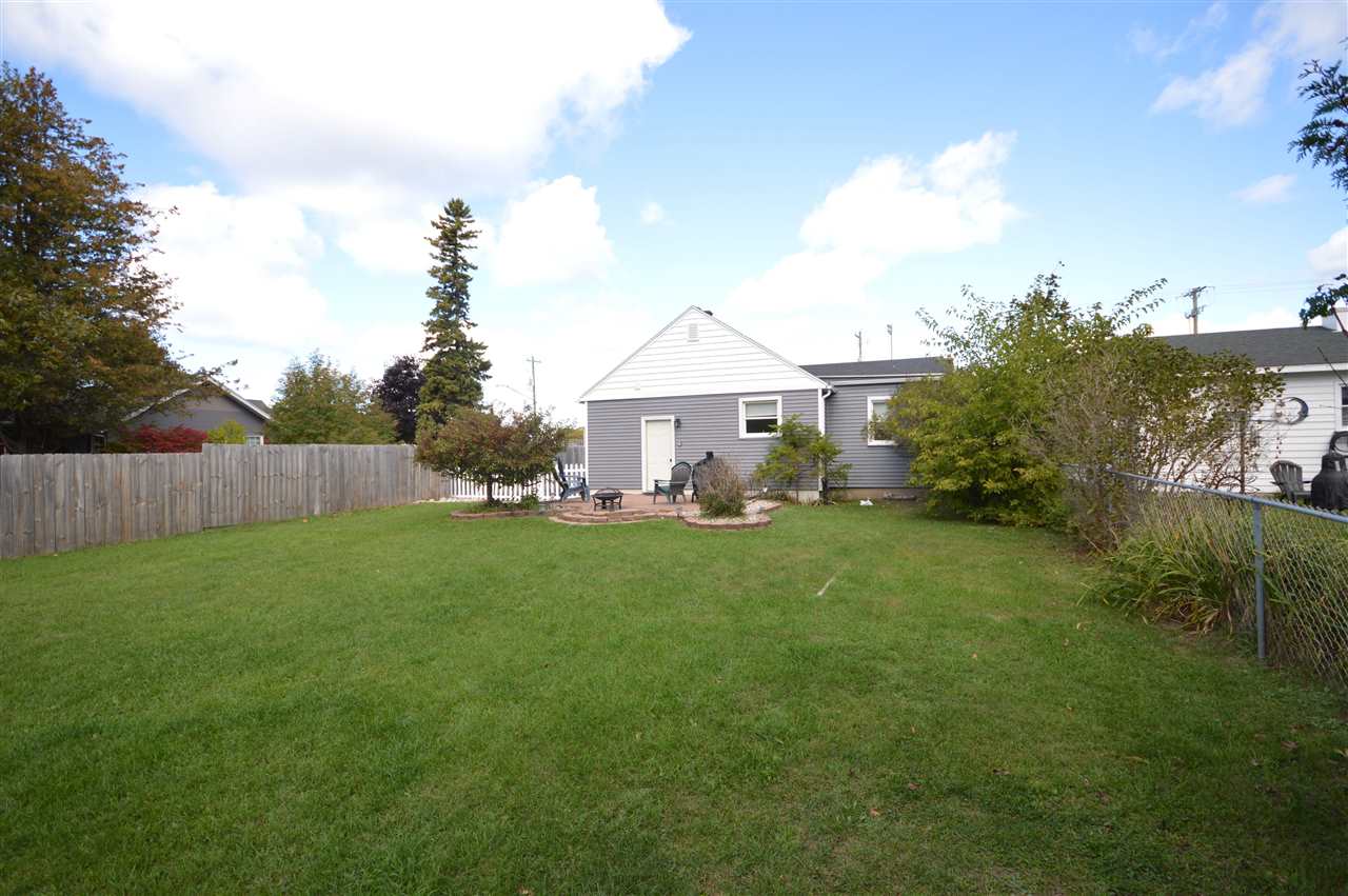 236 E Carpenter Avenue Charlevoix MI 49720