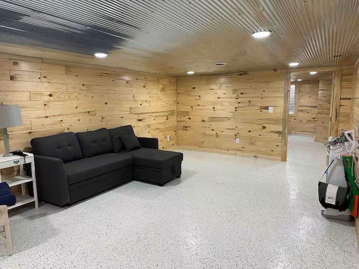 512 S Lake Street East Jordan MI 49727