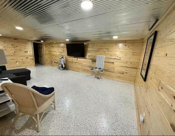 512 S Lake Street East Jordan MI 49727