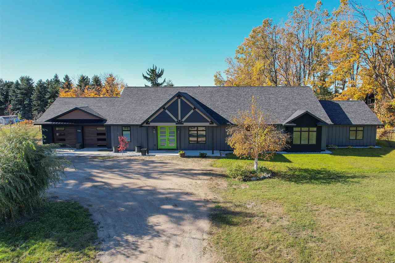 7540 Sophie's Way Harbor Springs MI 49740