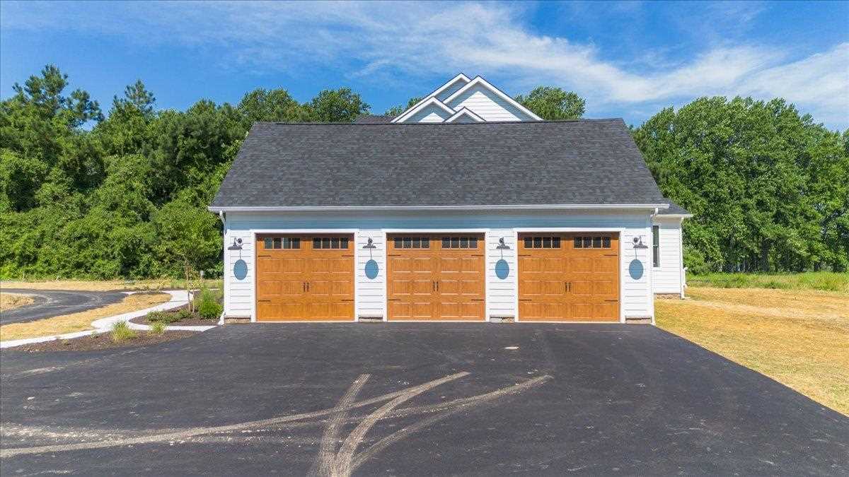 1615 Arrowhead Harbor Springs MI 49740