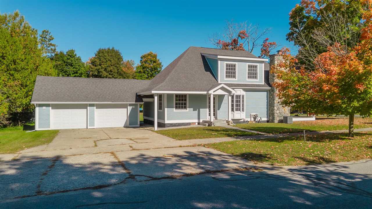 422 S East Street Boyne City MI 49712