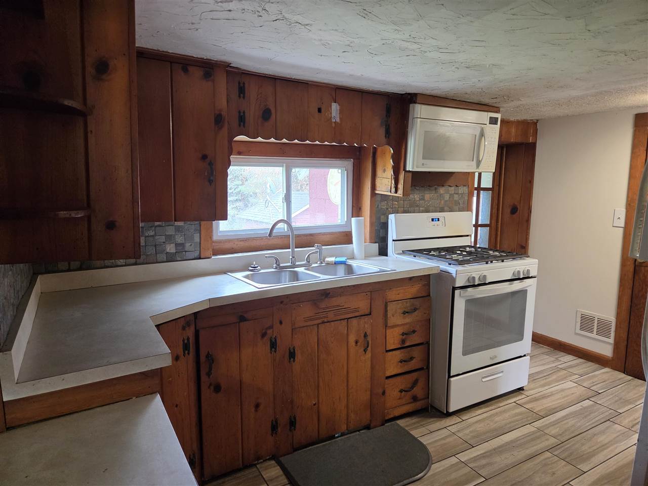 3136 Marion Center Road Charlevoix MI 49720-9266