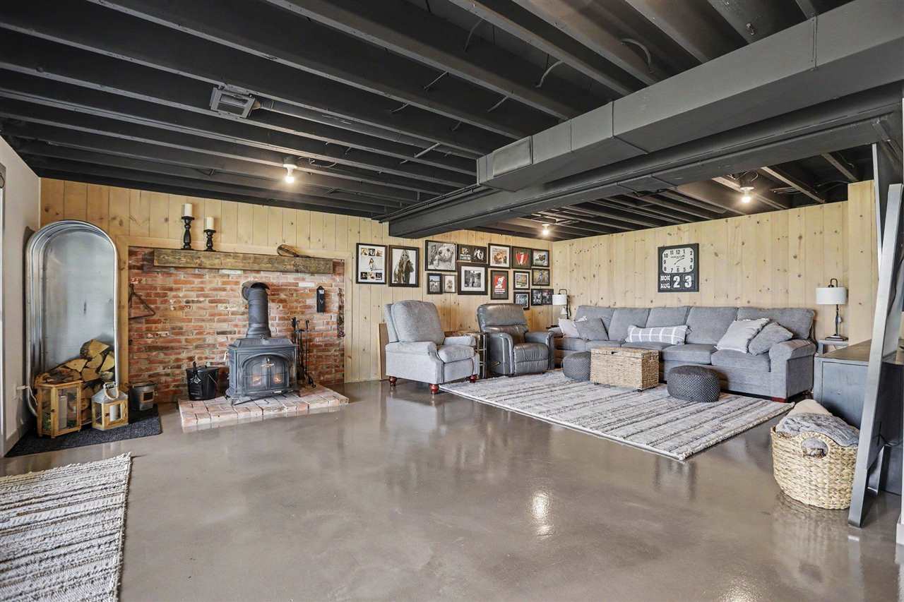 4906 Lakeshore Road Boyne City MI 49712