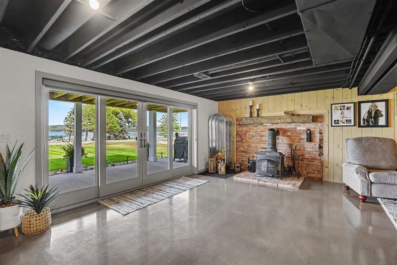 4906 Lakeshore Road Boyne City MI 49712
