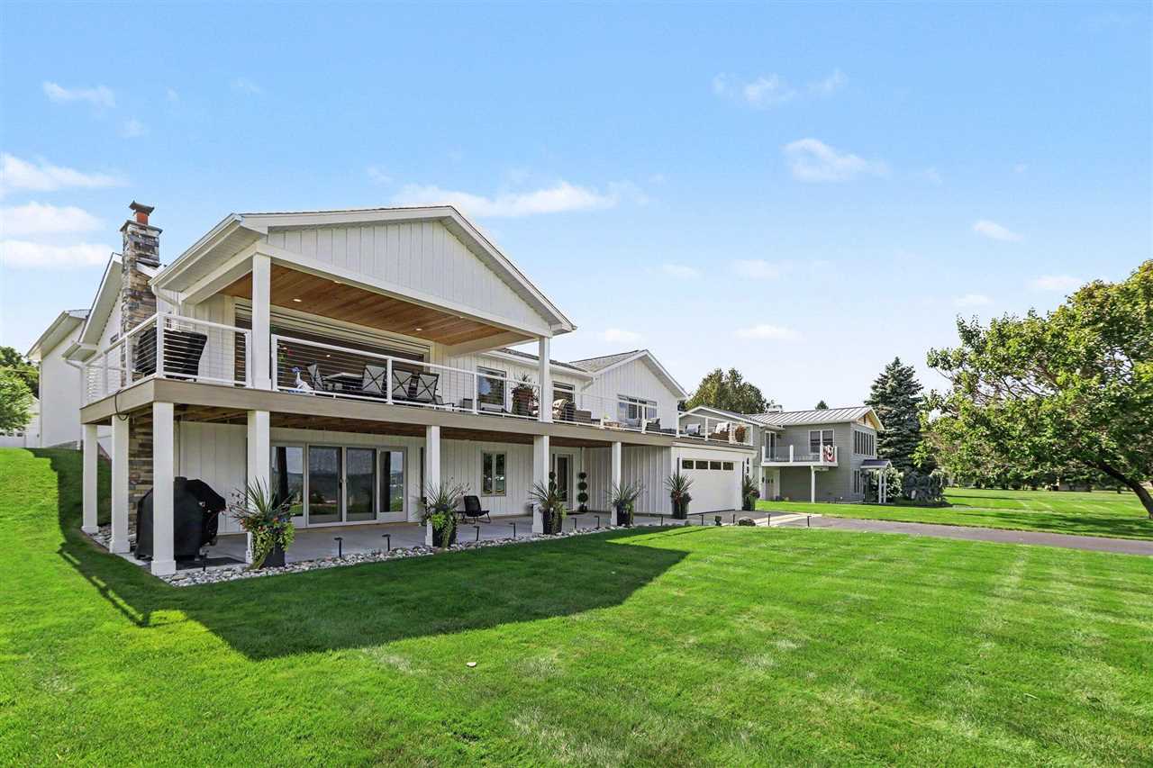 4906 Lakeshore Road Boyne City MI 49712