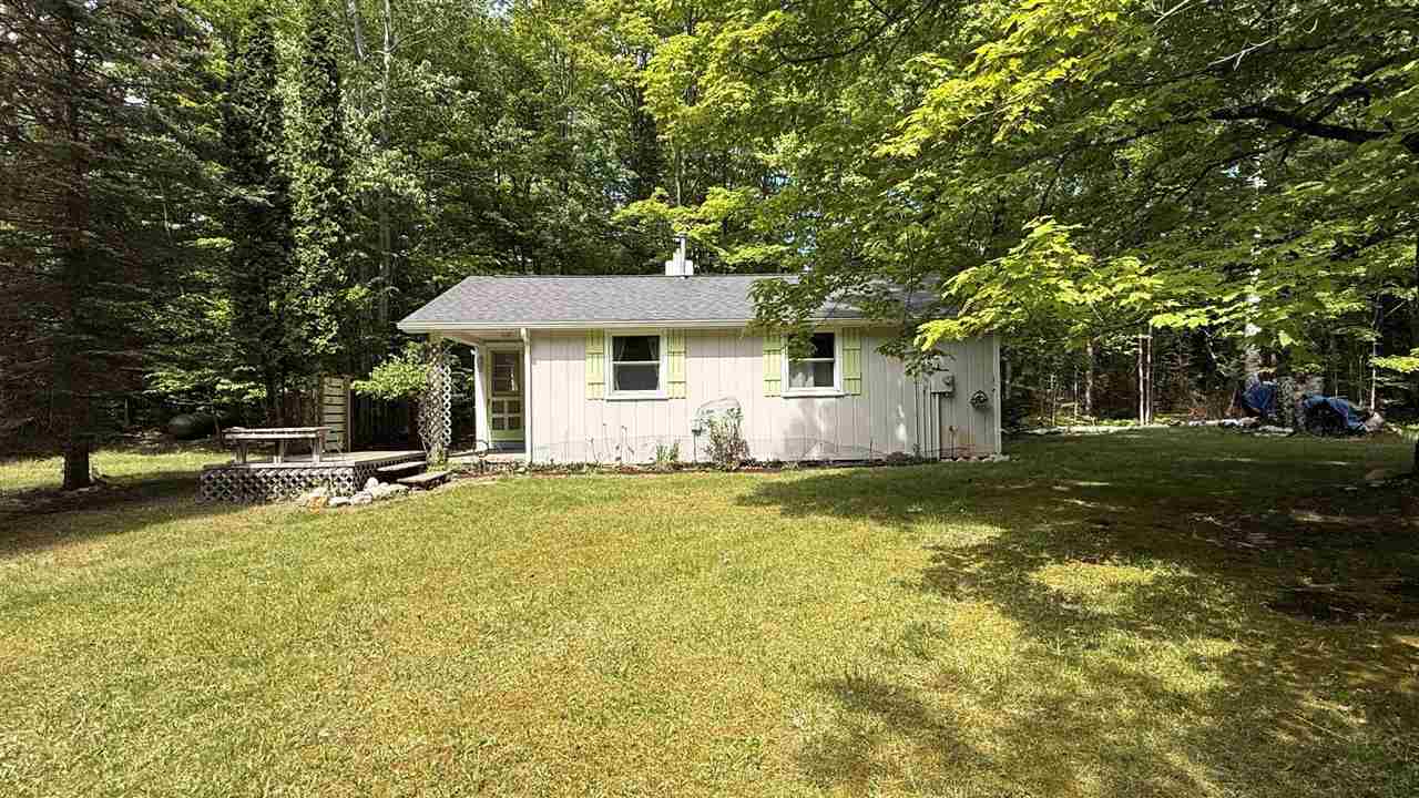 12851 Manitou Trail Kewadin MI 49648