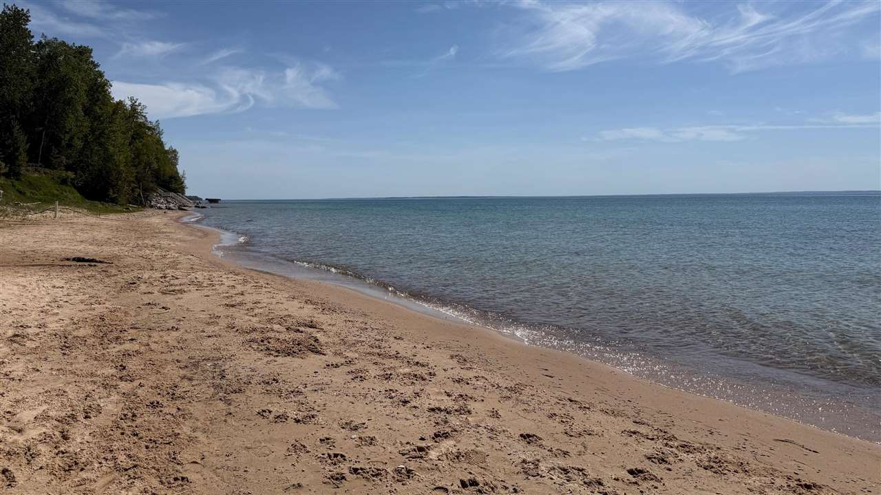 12851 Manitou Trail Kewadin MI 49648