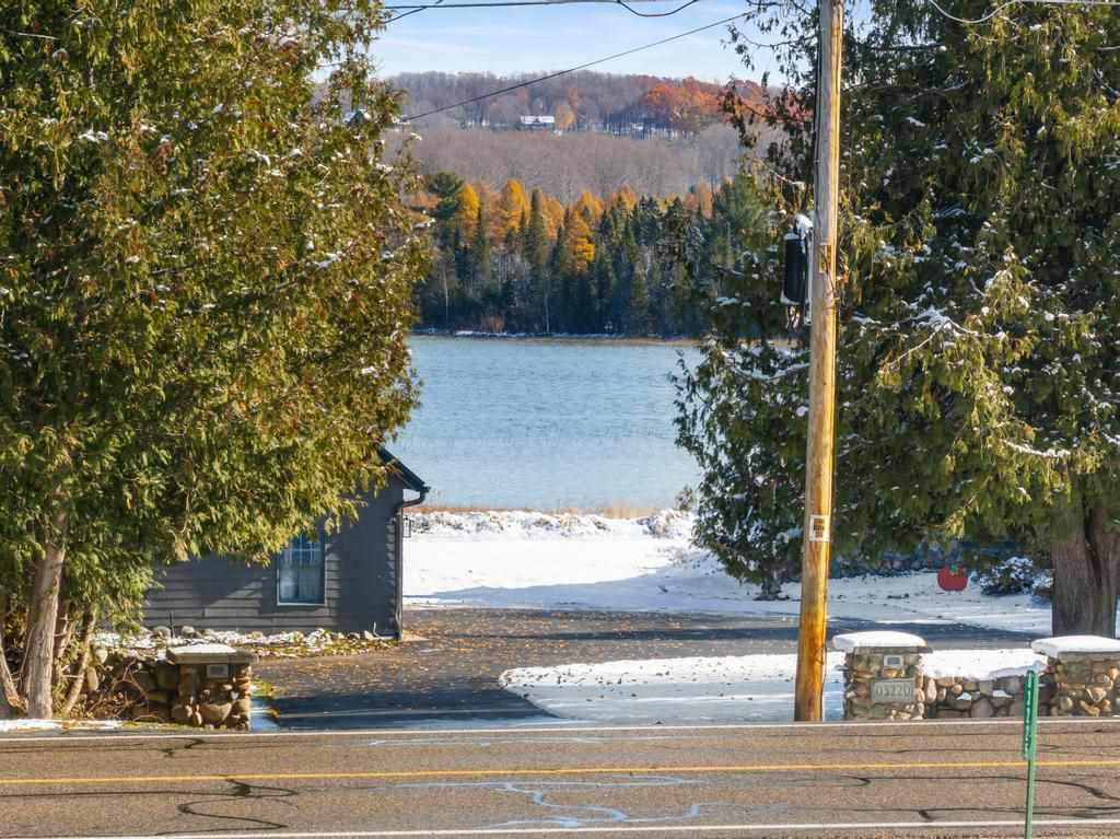 3225 Fall Park Road Boyne City MI 49712