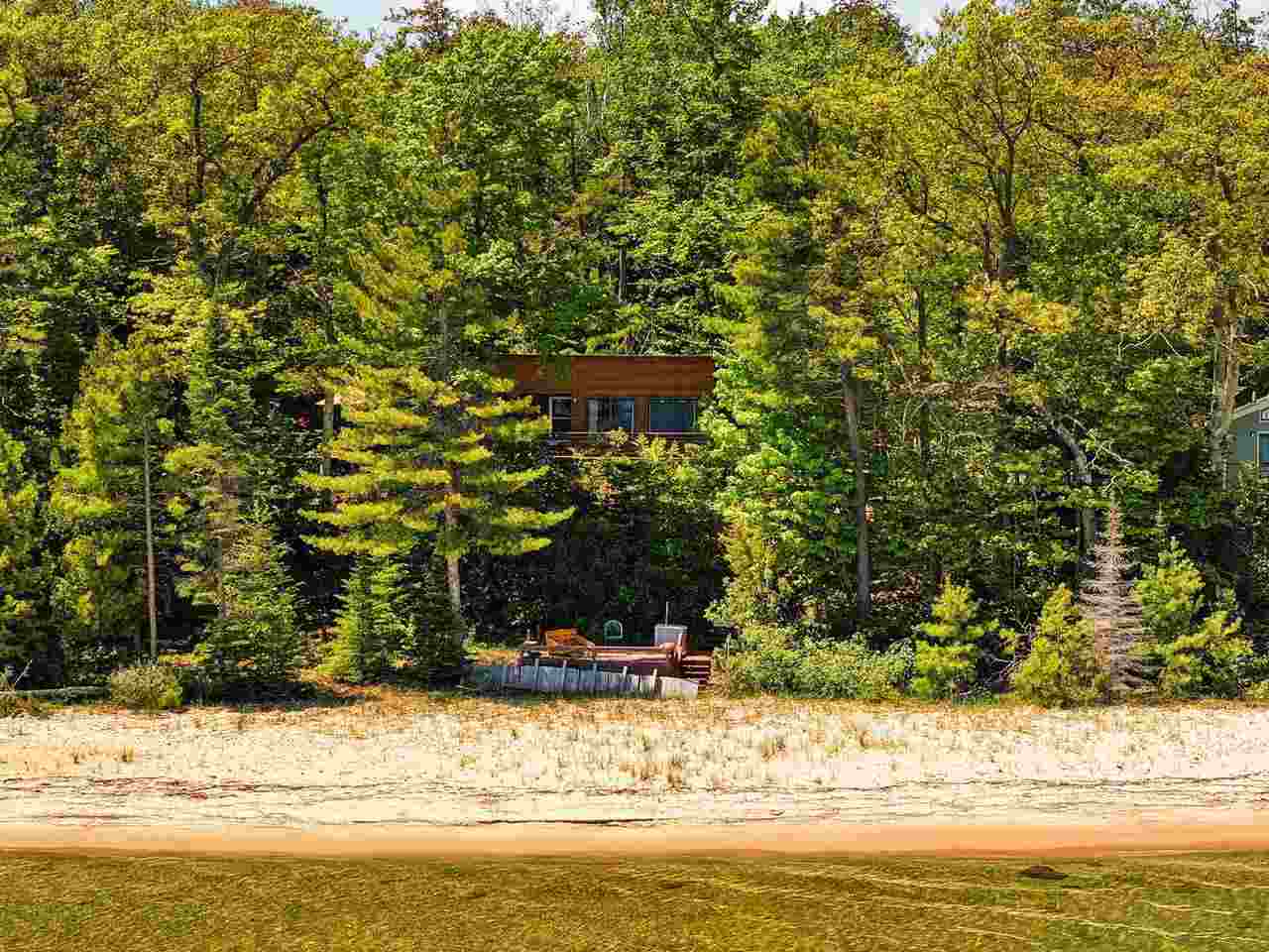 30520 East Side Drive Beaver Island MI 49782