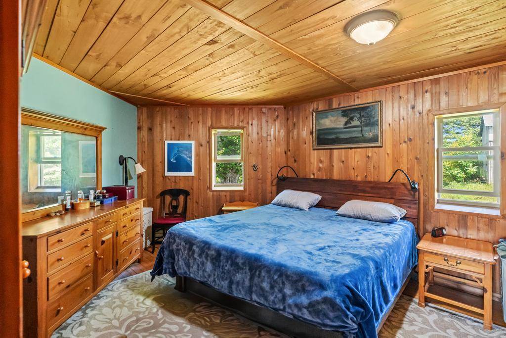 8555 W Stutsmanville Road Harbor Springs MI 49740