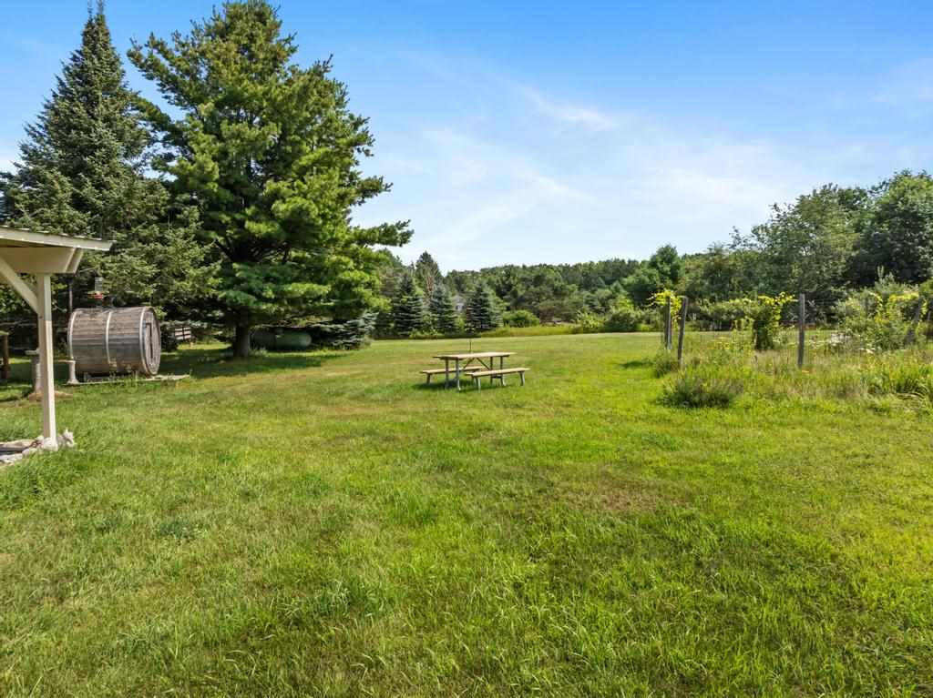 8555 W Stutsmanville Road Harbor Springs MI 49740