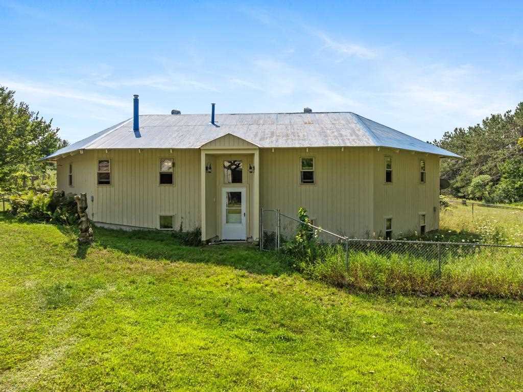 8555 W Stutsmanville Road Harbor Springs MI 49740