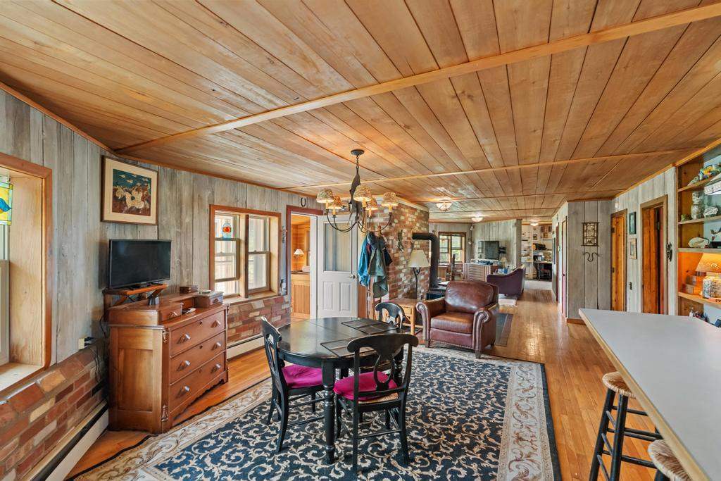 8555 W Stutsmanville Road Harbor Springs MI 49740