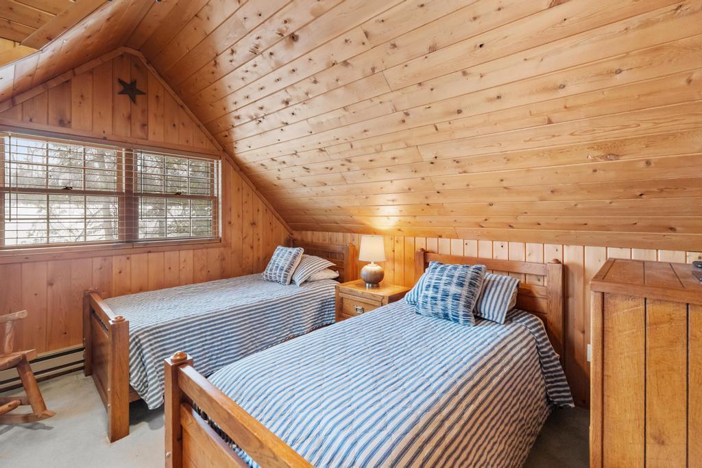 460 Brien Lane Indian River MI 49749