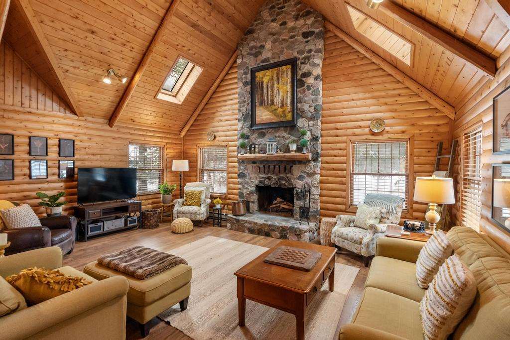 460 Brien Lane Indian River MI 49749